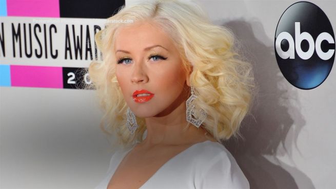 go to Nach sechs Jahren: Christina Aguilera feiert Comeback