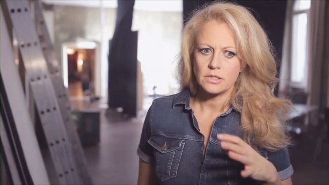 go to Mut zur Lücke: Barbara Schöneberger räumt auf