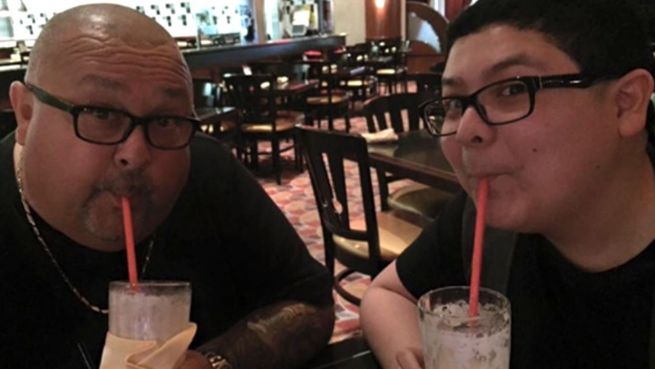 go to Rico Rodriguez: Modern-Family-Star trauert um Vater